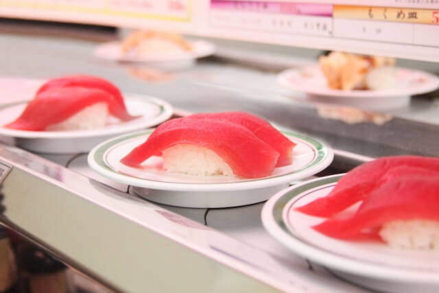 日本でサーモンが定着したのは回転寿司のおかげ？